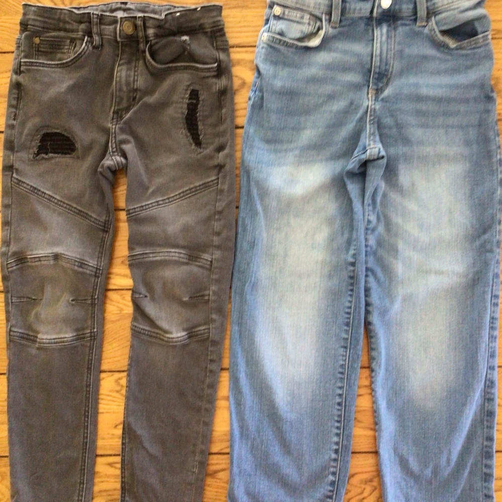 BOYS TWO BUNDLE JEANS -  SIZE 8 - BRAND H&M and JUMPING BEANS